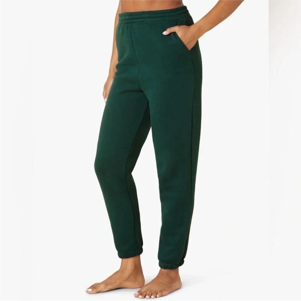 Beyond Yoga WFH Jogger Sweatpants in Dark Spruce Green